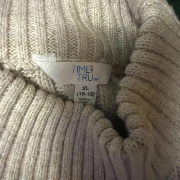 Time & Tru womens mockneck sweater - Picture 4 of 4